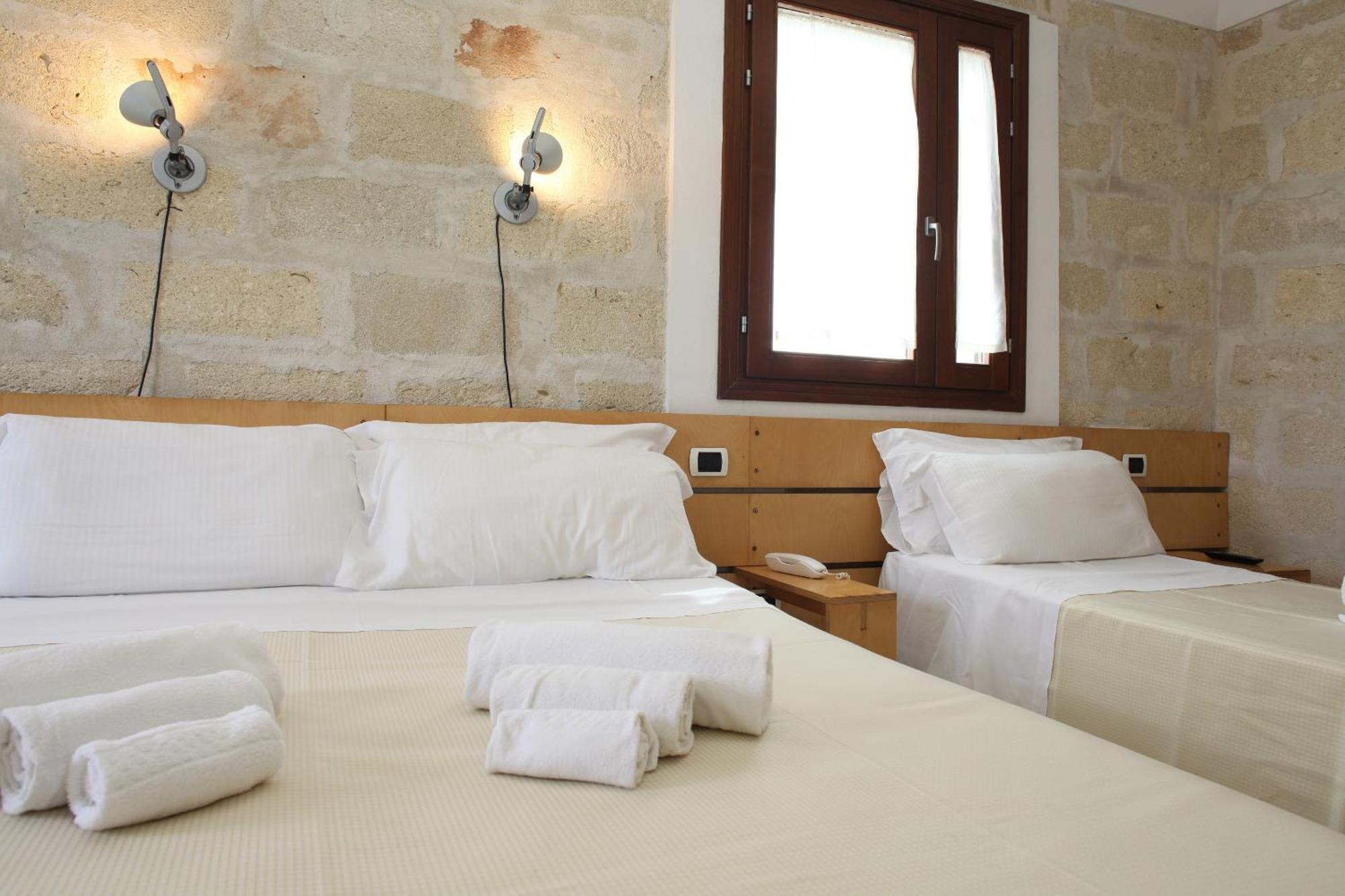 Hotel Delle Cave Favignana Rom bilde